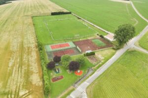 City Stade, Aire de Jeux, Courts de Tennis et Espace Fitness