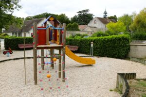 Aire de Jeux et Terrain Multisport