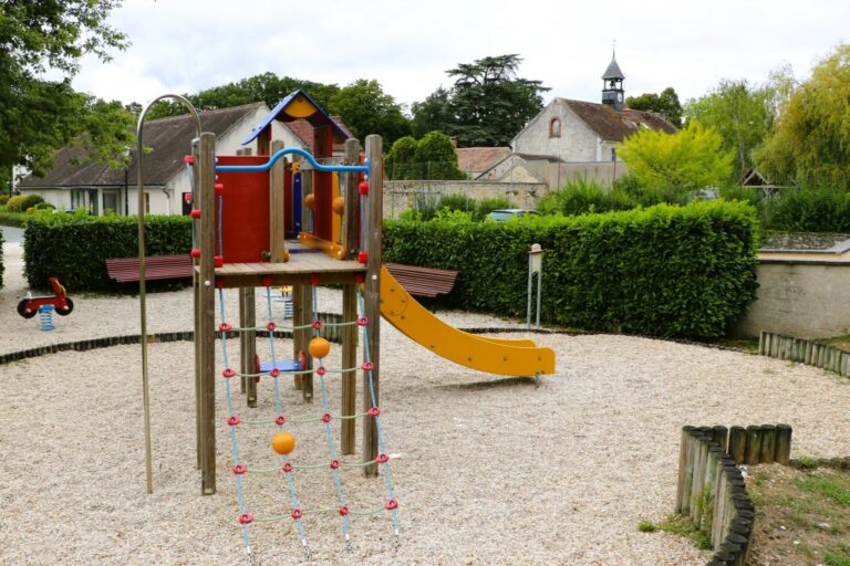 Aire de jeux et terrain multisport