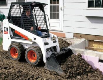 JC Loc_Chaumes-en-Brie_machines de construction